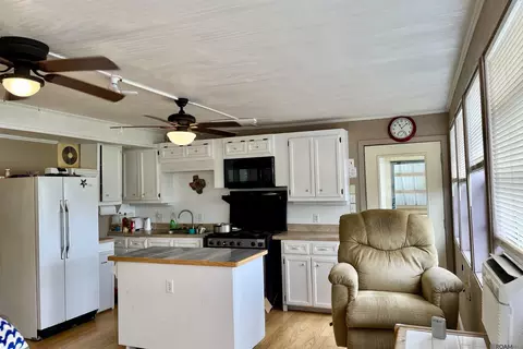 Kitchen - 135 Drounett Ln, Hackberry, LA 70645 photo 2 of 2
