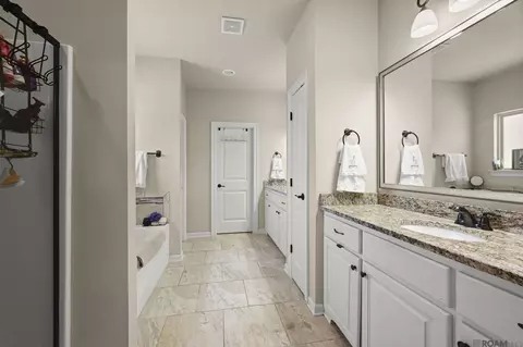 Entry Way - 12480 Three Lakes Dr, Walker, LA 70785 photo 3 of 4