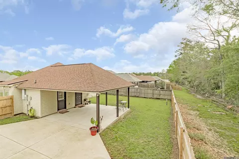 Exterior - 12266 Creekside Ave, Walker, LA 70785 photo 4 of 5