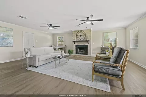 41024 Lee Dr, Gonzales, LA 70737