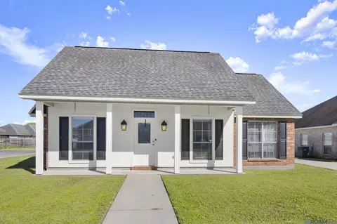 628 S Oleana Dr, Gonzales, LA 70737