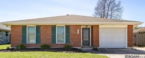 405 Yenni Dr, Kenner, LA 70065
