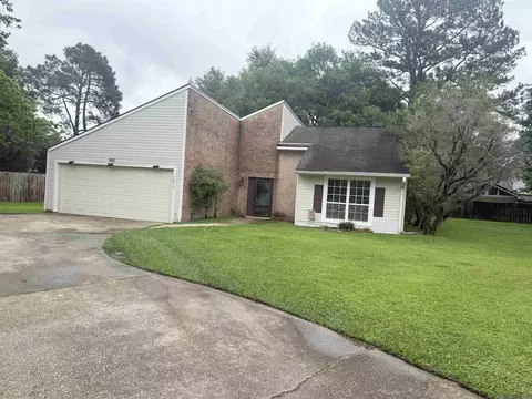 7617 Pennhill Dr, Baton Rouge, LA 70817