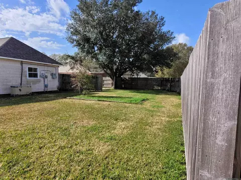 Exterior - 14329 Madison Oaks Blvd, Walker, LA 70785 photo 5 of 5