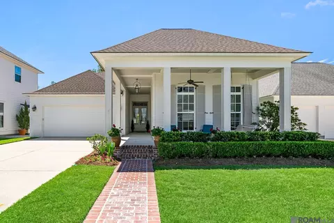 2044 Sugar Cane Ln, Baton Rouge, LA 70810
