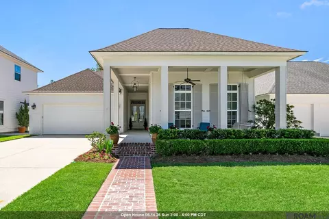 2044 Sugar Cane Ln, Baton Rouge, LA 70810