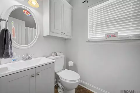 Bath - 34062 Duff Rd, Walker, LA 70785 photo 3 of 3