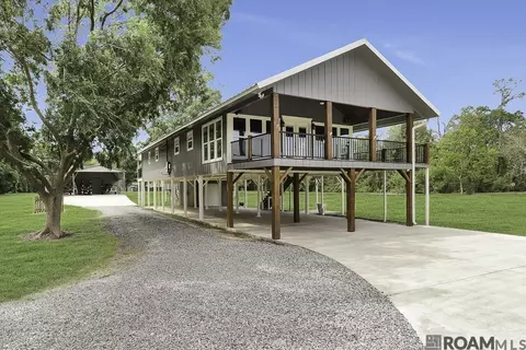 18485 H H Wilson Rd, Prairieville, LA 70769