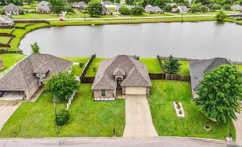 41481 Hearthstone Ave, Prairieville, LA 70769