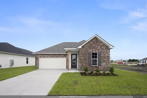 10035 Pelican Pointe Ln, Baton Rouge, LA 70810