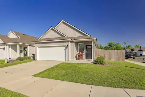 921 Drago Dr, Baton Rouge, LA 70820