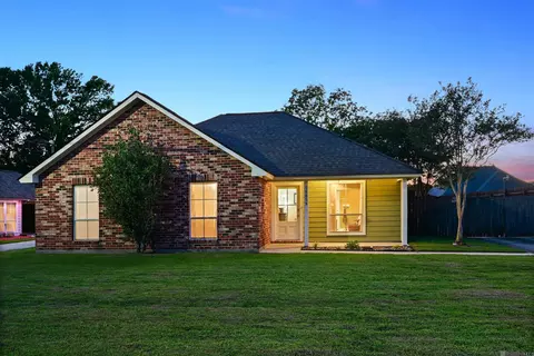 15059 Ridgewood Ave, Prairieville, LA 70769