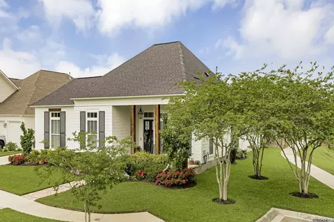 38194 Emery Ln, Prairieville, LA 70769