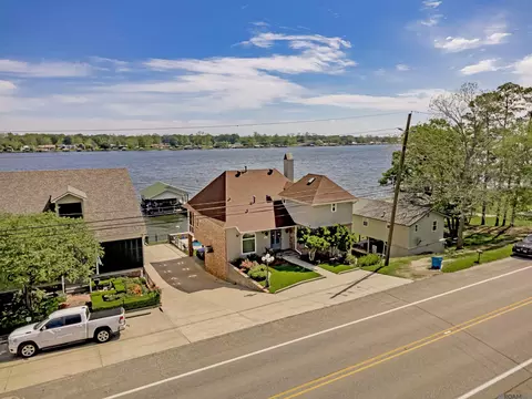 View/Area - 7890 False River Rd, Oscar, LA 70762 photo 3 of 4