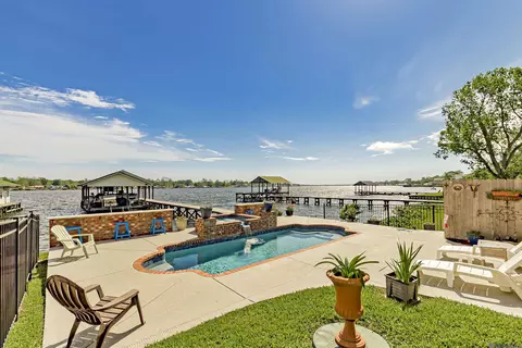 Exterior - 7890 False River Rd, Oscar, LA 70762 photo 8 of 13
