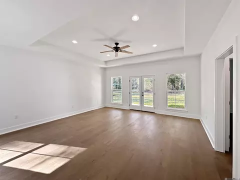 Living - 69176 4th Ave, Covington, LA 70433 photo 1 of 3