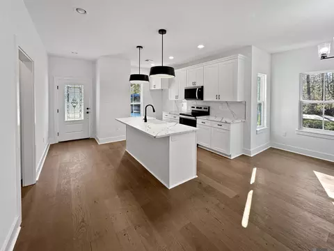 Kitchen - 69176 4th Ave, Covington, LA 70433 photo 4 of 4