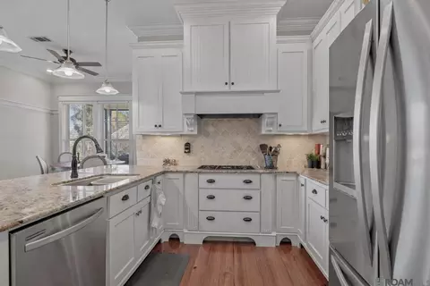 20452 Camille Dr, Springfield, LA 70462 photo 7