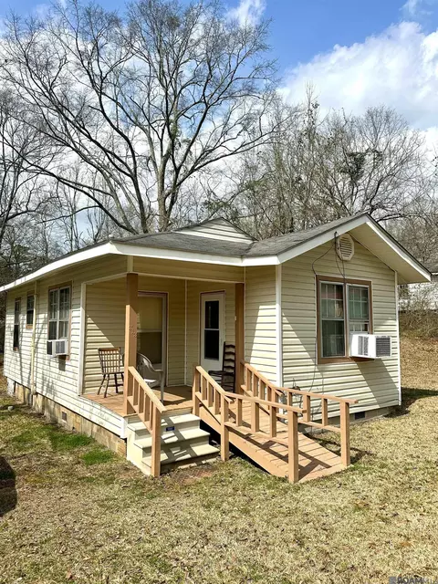 313 Josephine St, Gloster, MS 39638