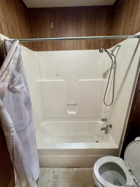 Bath - 313 Josephine St, Gloster, MS 39638 photo 2 of 2