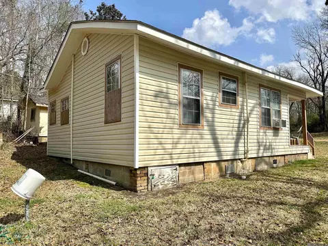 Exterior - 313 Josephine St, Gloster, MS 39638 photo 2 of 4