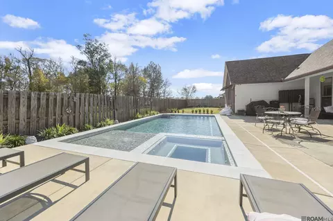 8510 Ormand Dr, Zachary, LA 70791