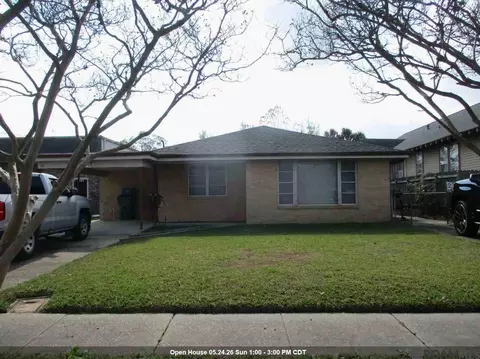 1320 Friedrichs St, Gretna, LA 70053