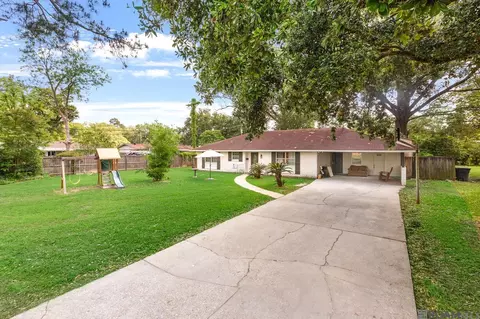 321 Burgess Pl, Baton Rouge, LA 70815