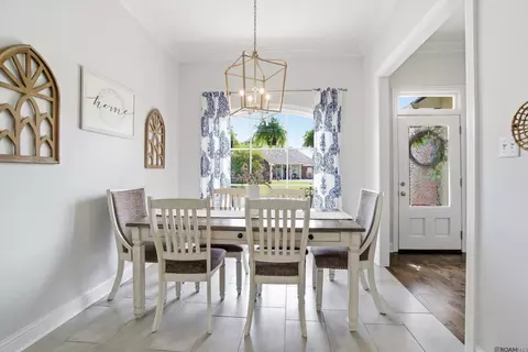 Dining - 28025 Foxfire Ave, Walker, LA 70785 photo 1 of 1