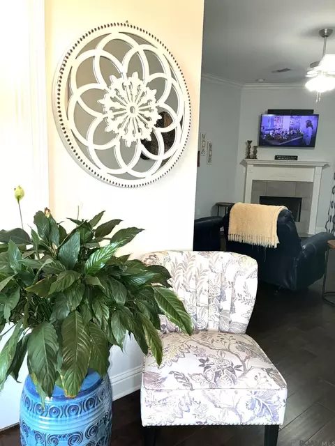 Entry Way - 28025 Foxfire Ave, Walker, LA 70785 photo 3 of 3