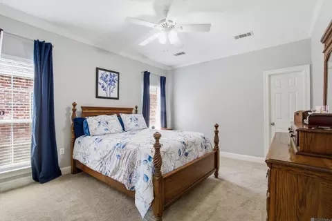 Bedroom - 28025 Foxfire Ave, Walker, LA 70785 photo 2 of 4