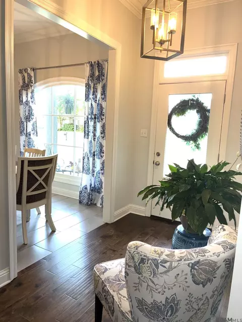 Entry Way - 28025 Foxfire Ave, Walker, LA 70785 photo 2 of 3