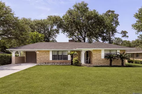 58515 Delacroix Ave, Plaquemine, LA 70764