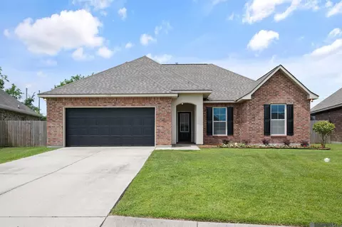 1932 Meadow Oak Dr, Saint Gabriel, LA 70776