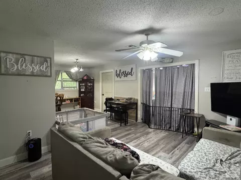 Living - 320 5th St, Slidell, LA 70460 photo 1 of 2