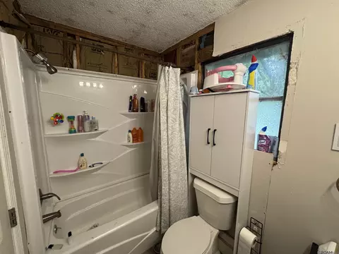 Bath - 320 5th St, Slidell, LA 70460 photo 1 of 1