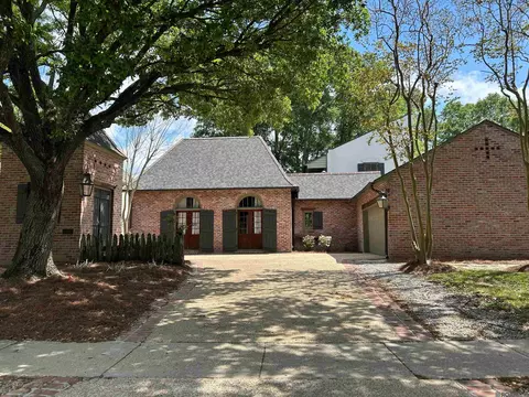 540 Plantation Ridge Ln, Baton Rouge, LA 70810