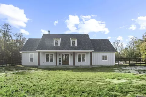 15370 Milldale Rd, Zachary, LA 70791