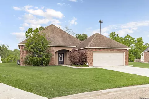 37392 Cypress Turn Ave, Geismar, LA 70734