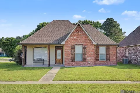 9305 Rue De Benoit, Denham Springs, LA 70706