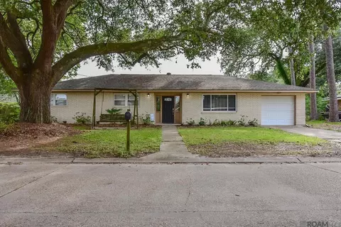 311 N Millet Ave, Gramercy, LA 70052