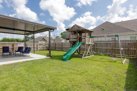 13138 Ducks Landing St, Gonzales, LA 70737