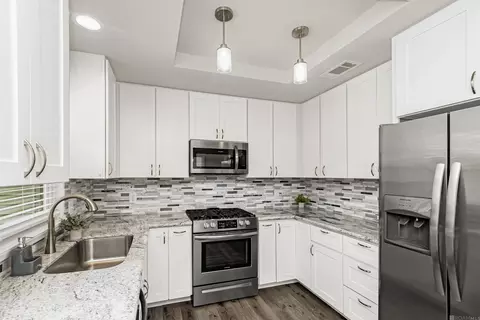 14223 Jane Seymour Dr, Baton Rouge, LA 70816