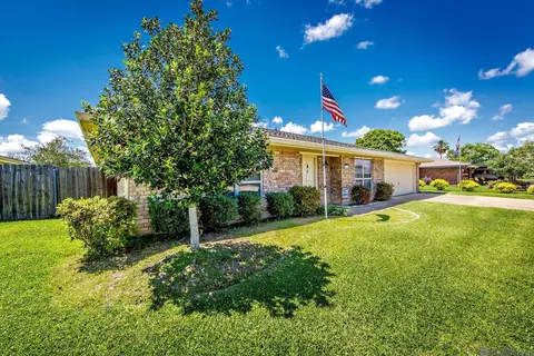 214 Raywood Dr, Houma, LA 70360