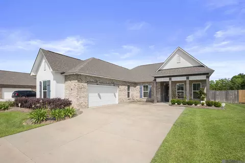 10239 Oak Colony Blvd, Baton Rouge, LA 70817