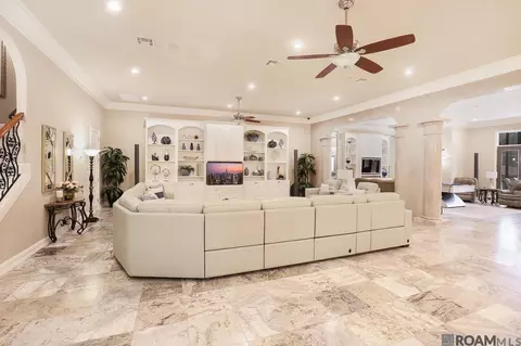 Living - 21647 Waterfront East Dr, Maurepas, LA 70449 photo 1 of 3