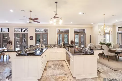 Kitchen - 21647 Waterfront East Dr, Maurepas, LA 70449 photo 5 of 6