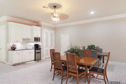 Dining - 21647 Waterfront East Dr, Maurepas, LA 70449 photo 4 of 4