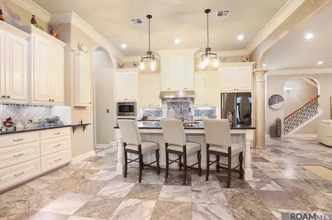 Kitchen - 21647 Waterfront East Dr, Maurepas, LA 70449 photo 2 of 6