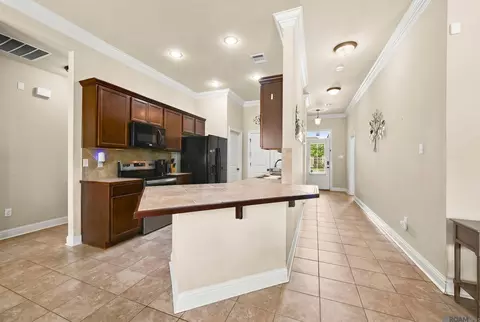 23369 Mango Dr, Denham Springs, LA 70726